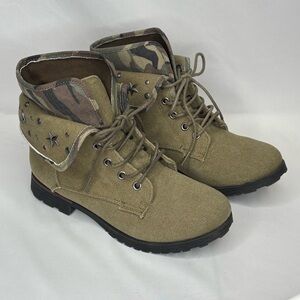Rock & Candy Spraypaint Women's Studs Army Green/Tan Combat Lace Up Boots, 6